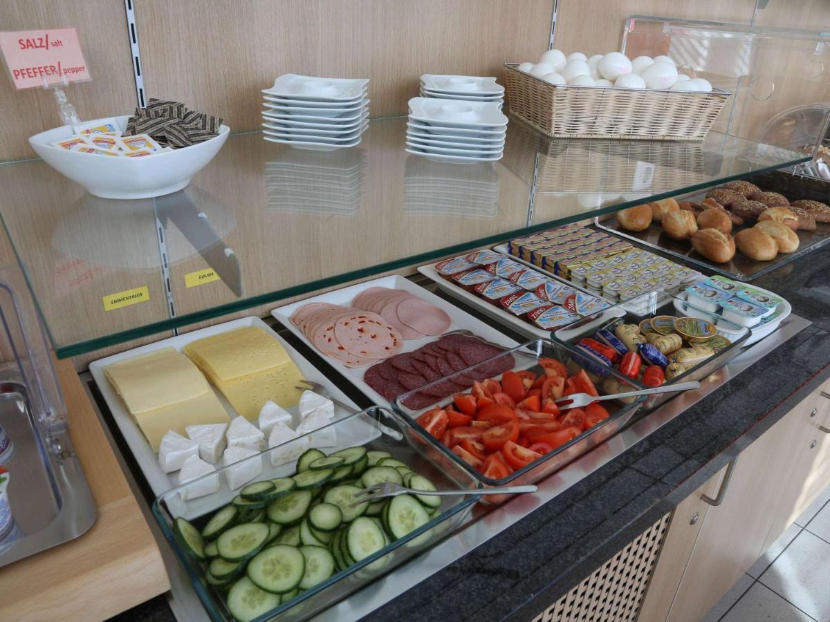 Ibis Budget Augsburg City Экстерьер фото